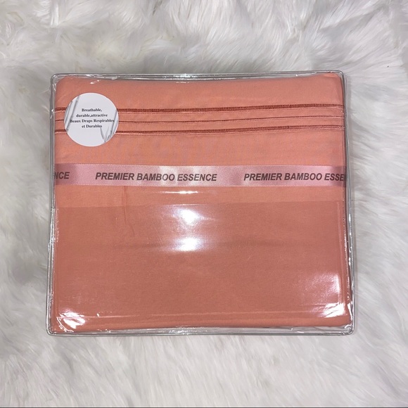 ✨SOLD-OUT✨King 4pc Coral Bedsheets - Picture 2 of 5